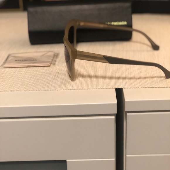 Balenciaga oversized 59 mm sunglasses - LT GOLD - Picture 3 of 8